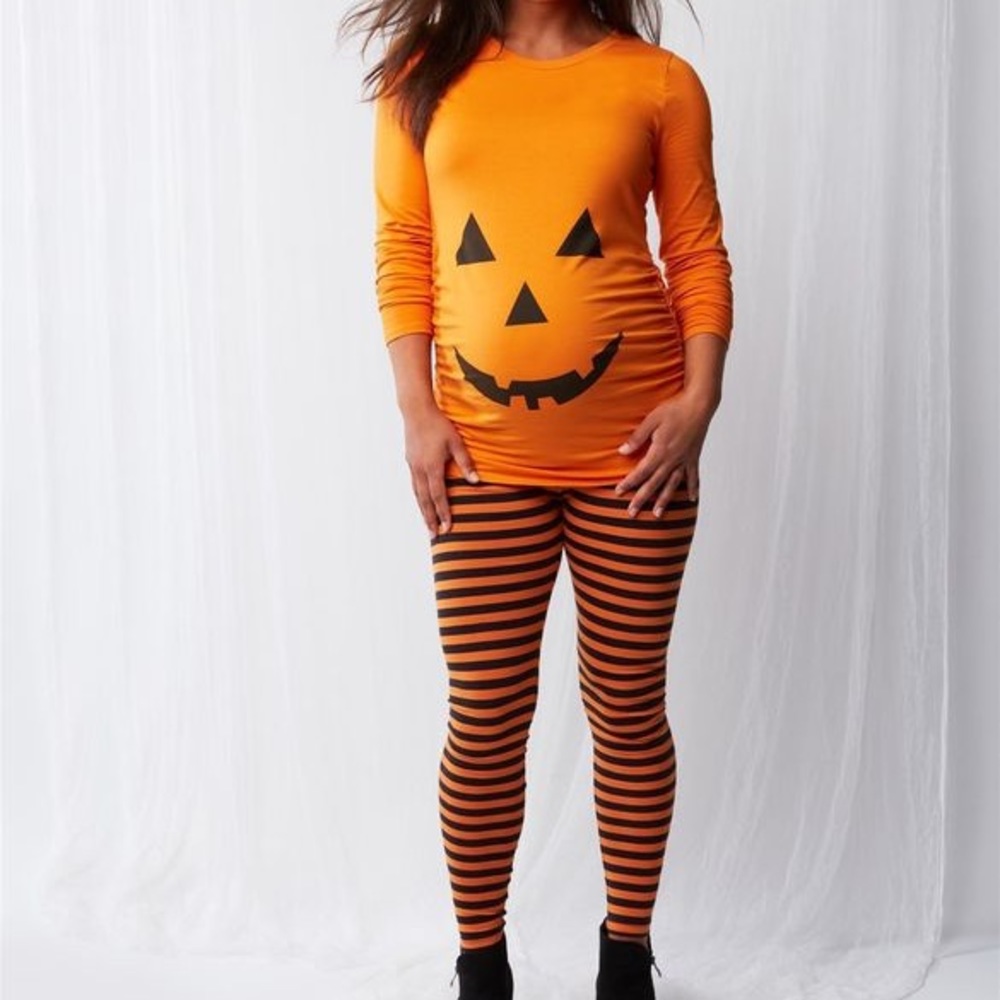 Maternity pumpkin costume